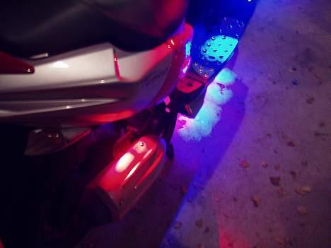 Peugeot Speedfight 2 Furious AC - Set fra højre side... billede 10