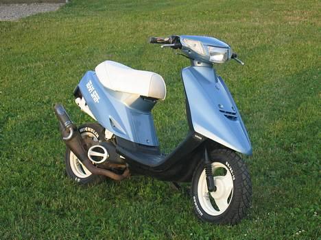 Yamaha Jog -- CRASHED - BUSTED ! - der har vi jo skønheden ! billede 1