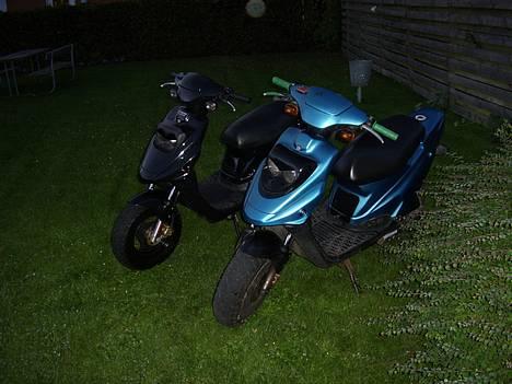 PGO hot 50 Solg(har Købt bil) - Morten´s og min scooter billede 10