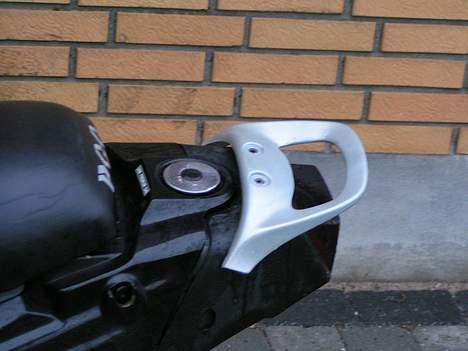 PGO Hot 50 [Team CroWn] SOLGT - stem på min scooter billede 4