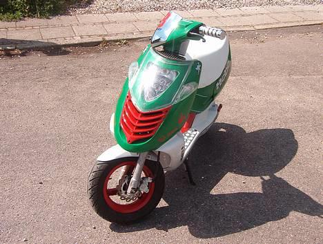 Aprilia Sknatlo's Sonic *ByTtEt* billede 3