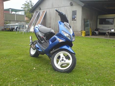 Peugeot speedfight 2        SOLGT billede 2