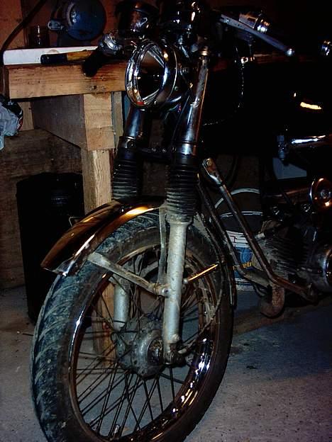 Yamaha Fs-1 4-gear - min yamaha efter et mindre uheld.. forgaflen har det ikke så godt!! billede 9