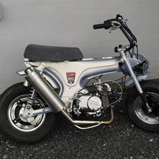 Honda Dax Loud'n'fast custom