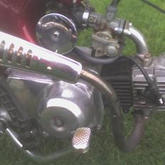 Honda dax solgt for 9600kr
