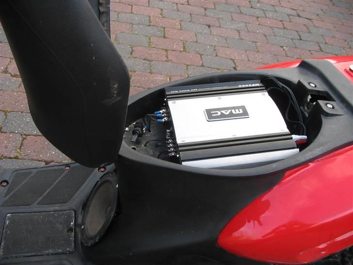 CPI Hussar  solgt - 500 watts forstærker og 8" bass og en lille højtalere.. billede 9