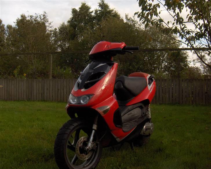 Aprilia Sr 50 30'er //BYTTET// billede 7