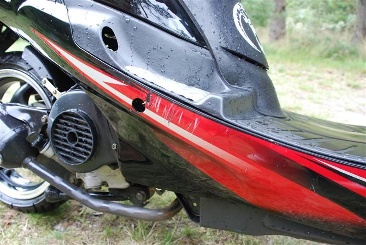 Giantco Sprint [SOLGT] - Det er de små skrammer efter faldet :/ billede 5