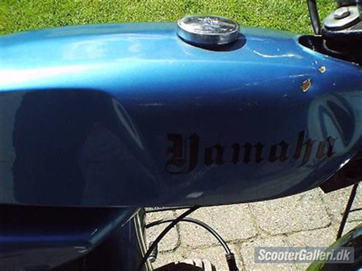 Yamaha DX 4 GEAR totalt renovere - bule i tanken, det retter maleren lige ud med en gang spartel billede 10