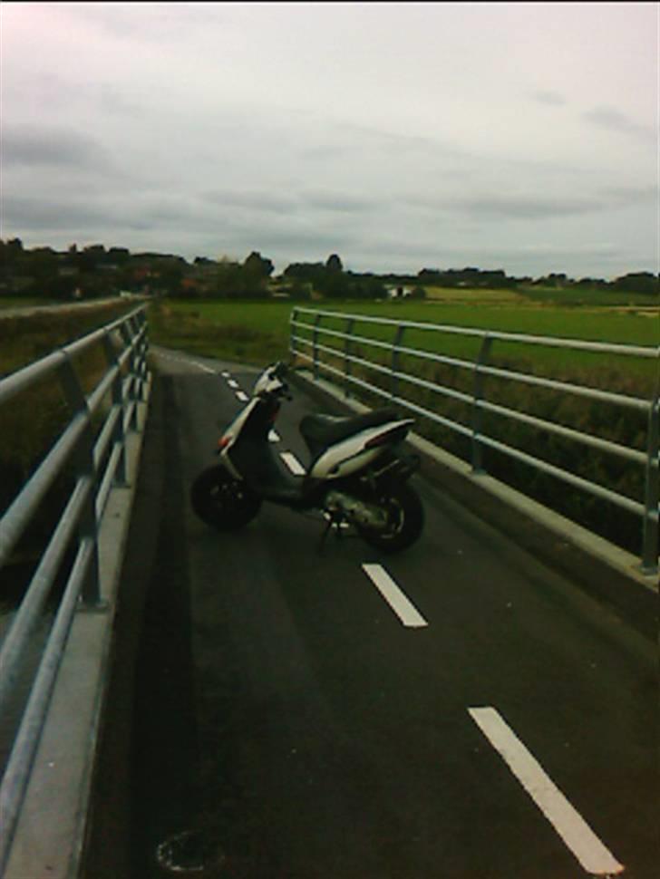 Gilera stakler skole scooter billede 2