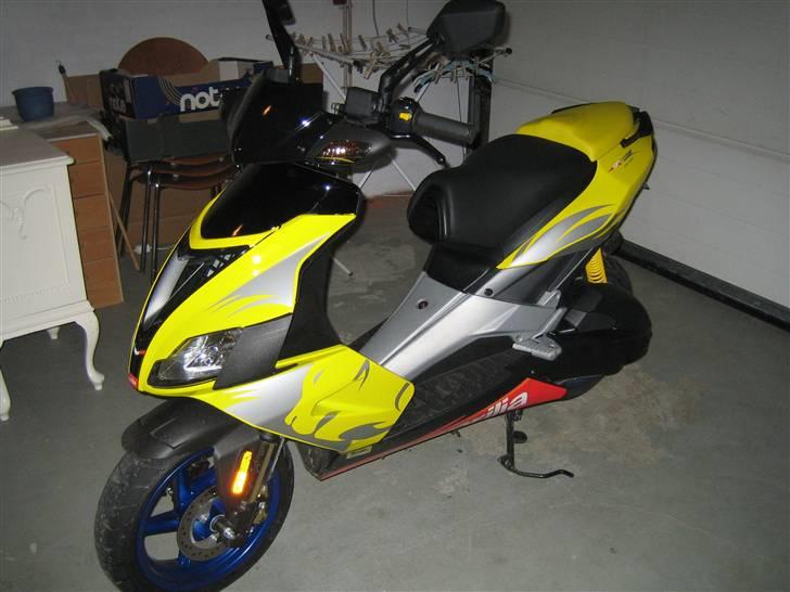 Aprilia sr R factory *stjålet* billede 3