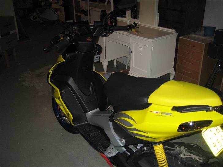 Aprilia sr R factory *stjålet* billede 7