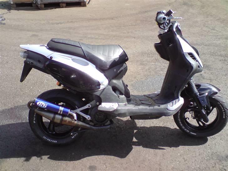 PGO pmx naked bytte: jog r  billede 1