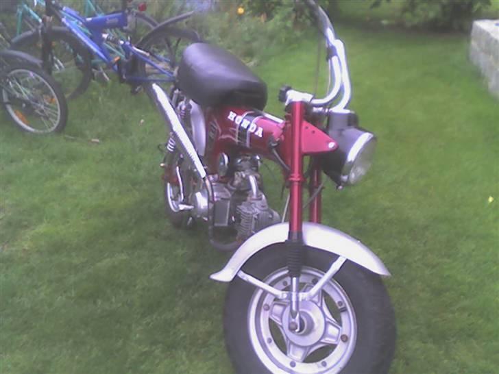 Honda dax solgt for 9600kr billede 4