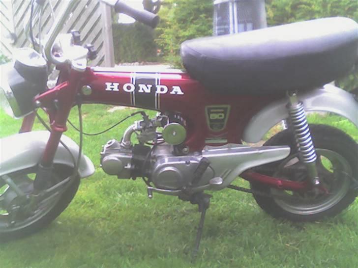 Honda dax solgt for 9600kr billede 5