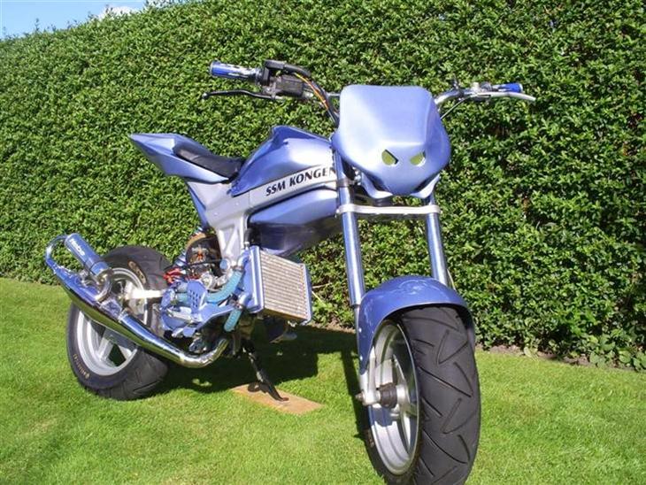 {{currentPhoto.altText}} billede {{currentPhoto.number}}