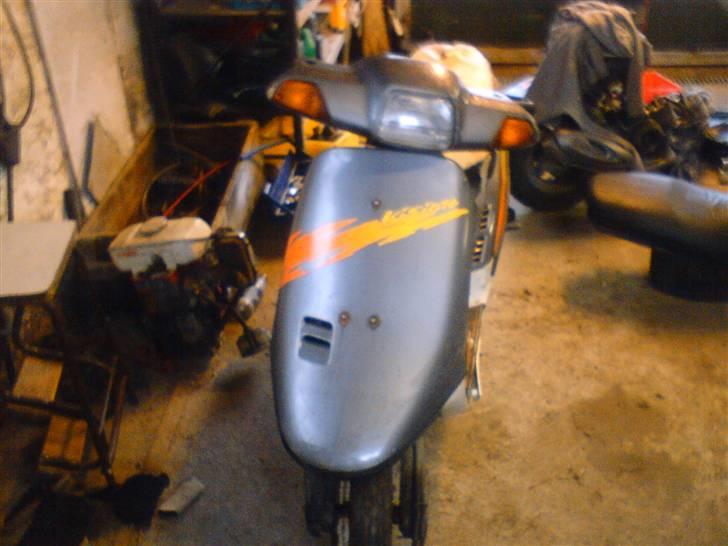 Honda vision total skadet billede 2