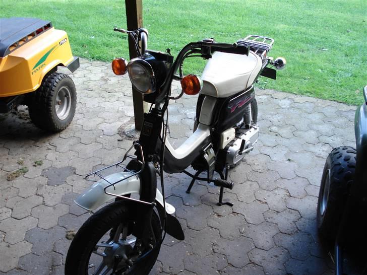 Suzuki FZ50 billede 1