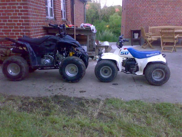 MiniBike Honda licens atv - Mig og min Svogers ATV´er , min den sorte (: . billede 2