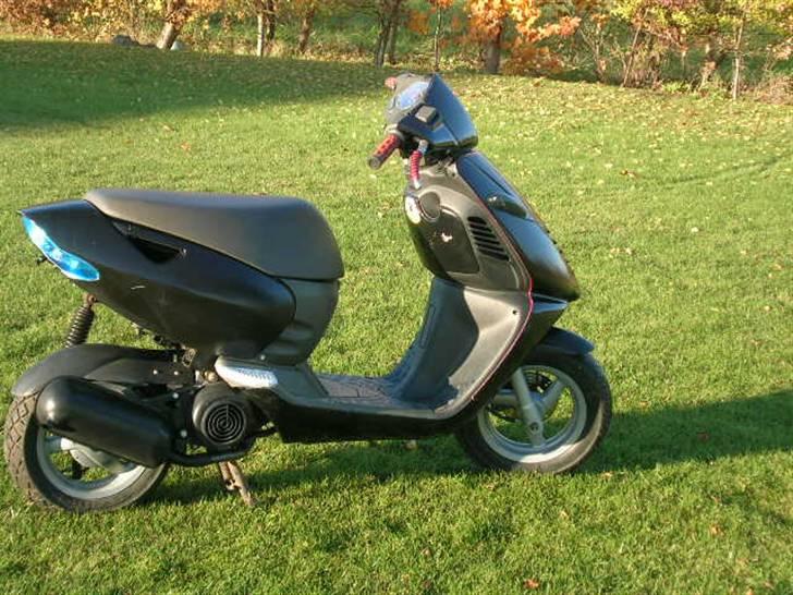 Aprilia           Sonic (Solgt).. - De vilde progrib haandtag og det døde speedometer.! :p billede 2