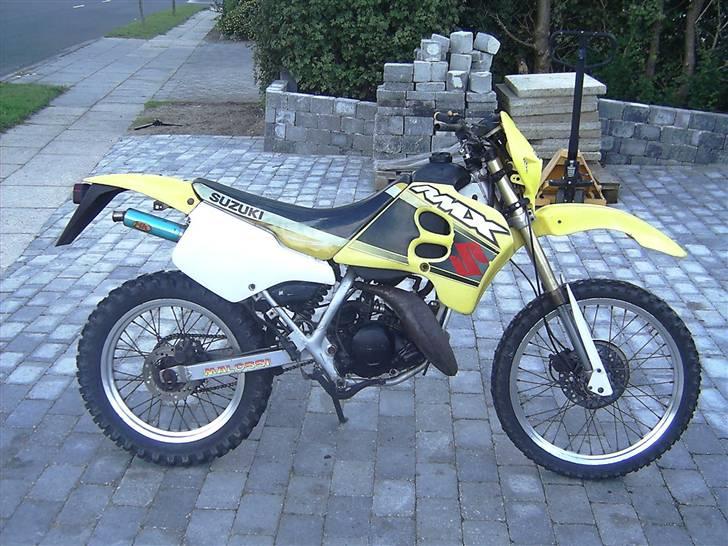 Suzuki RMX SOLGT Fåborg - der er hun jo :P billede 1
