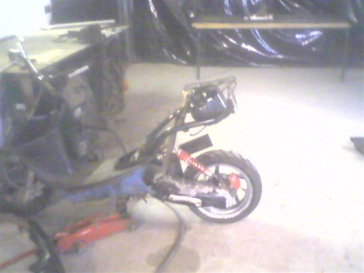 Honda Sfx sr50 LC DD - solgt - sr 50 motor monteret nyt ophæng til motor og støddæmper billede 5