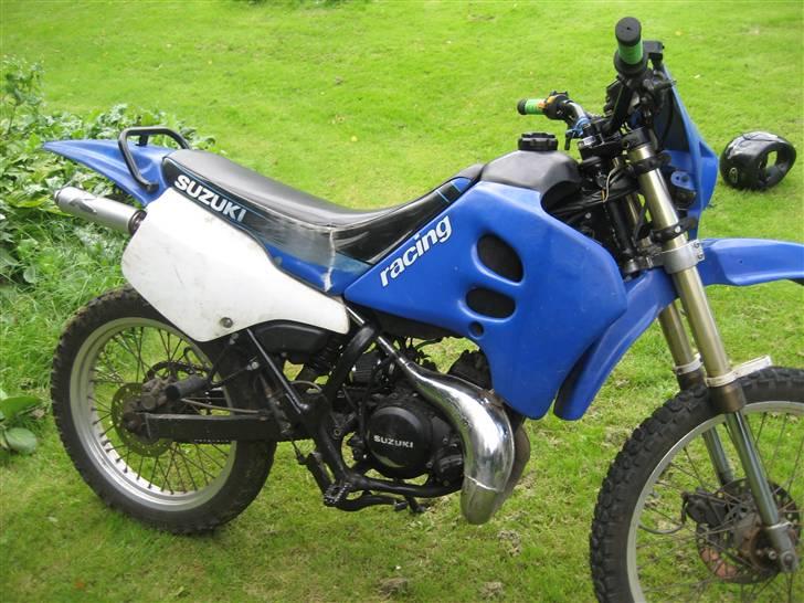 Suzuki RMX { væk for altid } billede 5