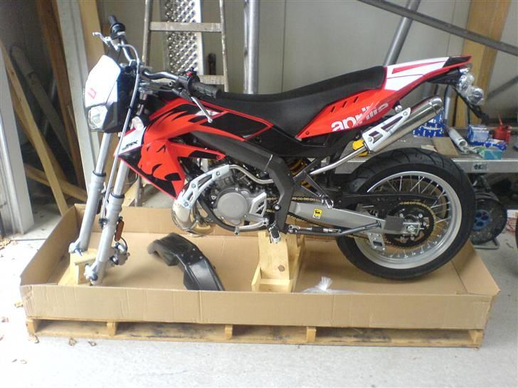 Aprilia sx 50 SOLGT! - Sådan holdte den lige da han fik den hjem billede 2
