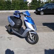 Aprilia Sonic Ac