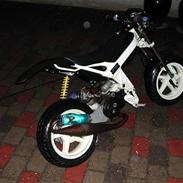 Suzuki vil af med street magic 