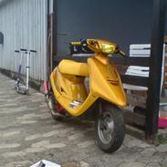 Yamaha GuldAnden JogFineS,,