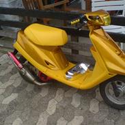 Yamaha GuldAnden JogFineS,,