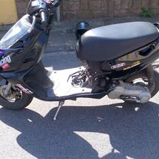 Aprilia sonic  