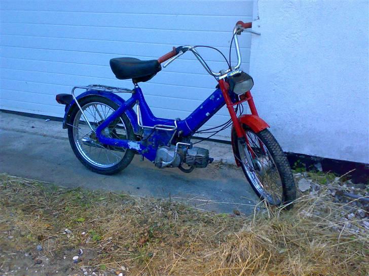 Puch maxi k projekt SOLGT - FØR...inden jeg gik igang med den lille kværn..  :D billede 1