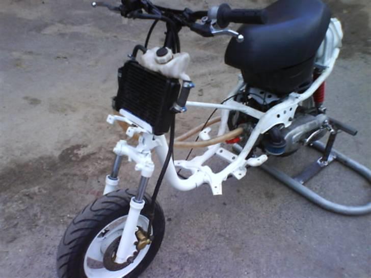 Yamaha JOG FS  LC. SOLGT.! billede 2