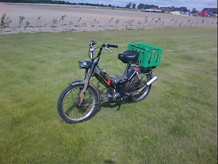 Puch maxi kl - byttet - puch maxi med nyklippet græs.  billede 1