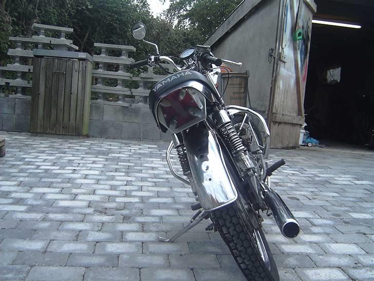 Yamaha fs1 DX SOLGT Langå - baglygten er tonet i samme nuance som selve tanken :D billede 7