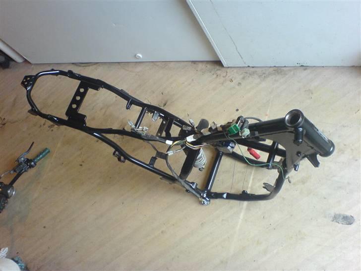 Suzuki Rmx (SOLGT) - sådan så den ud da jeg fik den, havde lige sat ledningsnet på billede 8