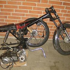 Suzuki samurai dm50 solgt