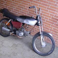 Suzuki samurai dm50 solgt