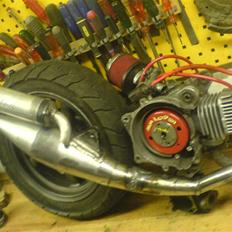 Suzuki street magic solgt