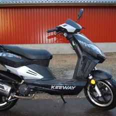 Keeway Matrix total skadet.