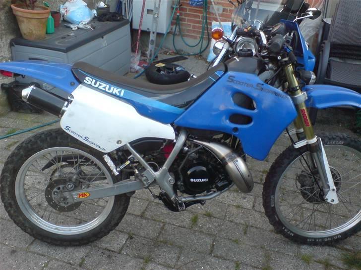 Suzuki rmx billede 1