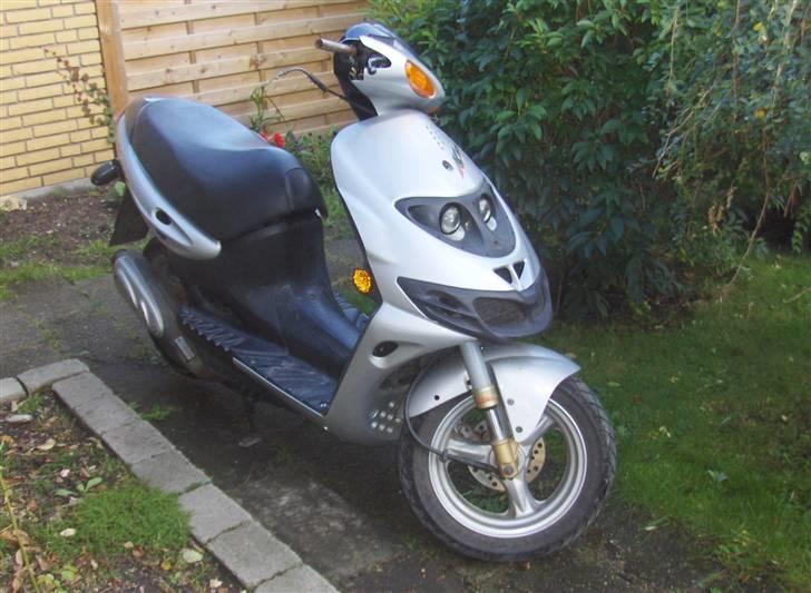 Suzuki KATANA LC - Niice billede alligevel :D billede 1