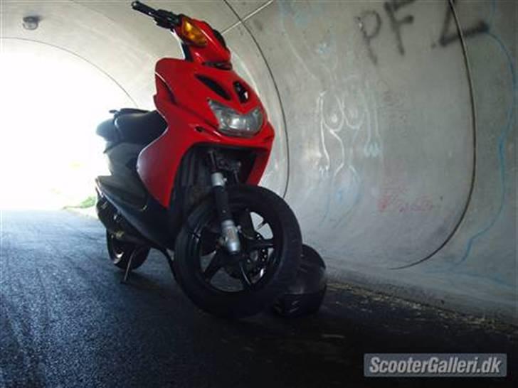 Yamaha aerox billede 2