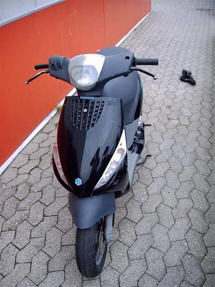 Piaggio new zip døde billede 1
