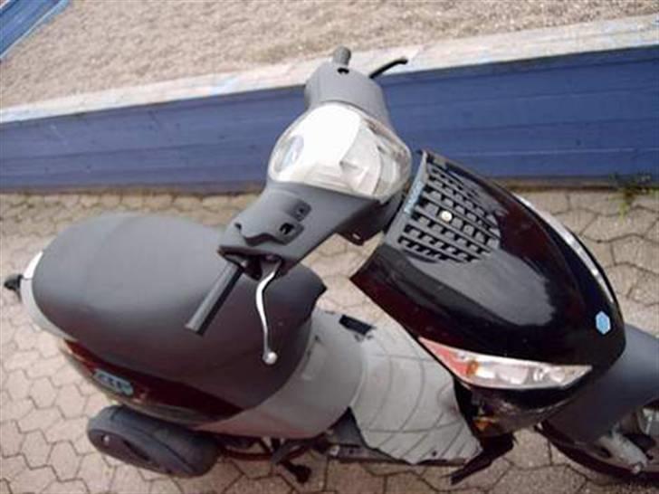 Piaggio new zip døde billede 5