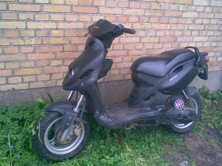 PGO pmx - total skadet. billede 1