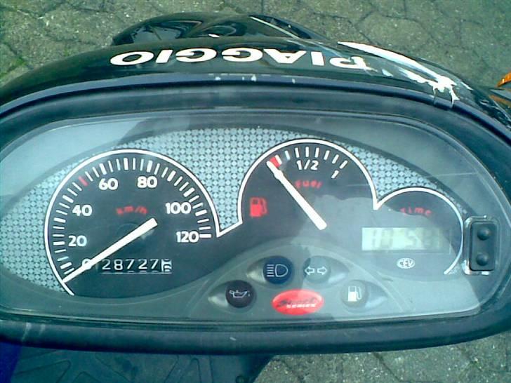 Piaggio typhoon 45'er (SOLGT) billede 5