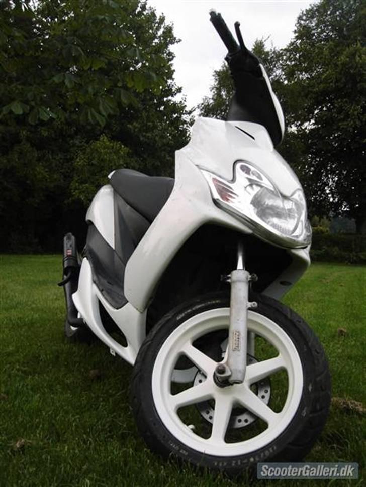 Yamaha Jog R. solgt. billede 1